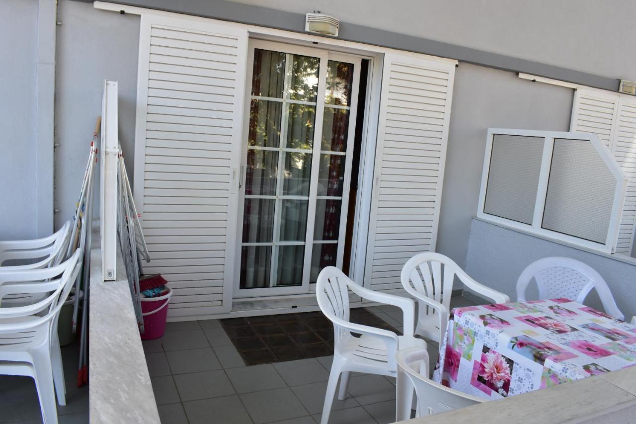Galanis Studios And Apartments Platamonas Exterior photo