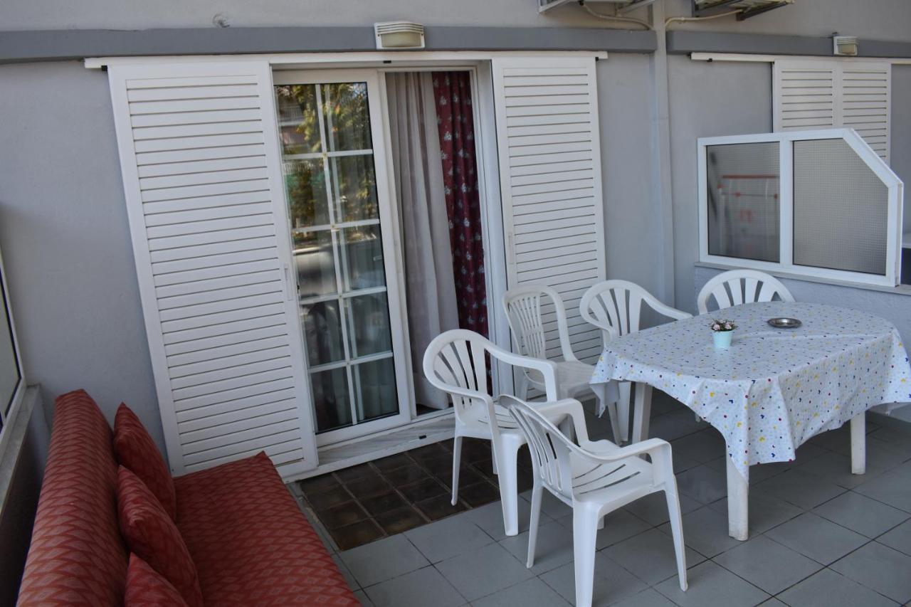 Galanis Studios And Apartments Platamonas Exterior photo